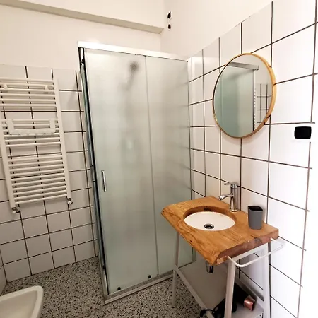 Daclaudia,it A Piedi 5 Min Dalla Stazione, 10 Min Dal Centro Pensión 3*