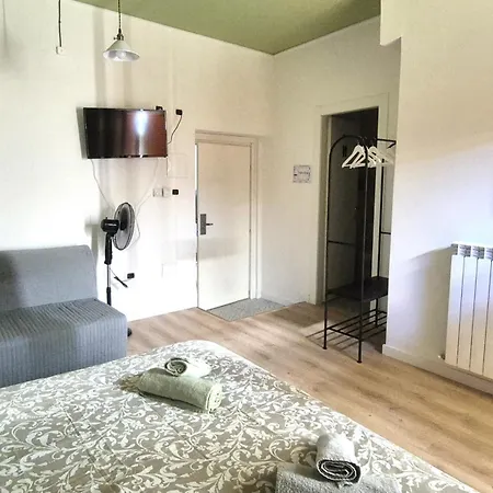 Gasthuis Daclaudia,it A Piedi 5 Min Dalla Stazione, 10 Min Dal Centro