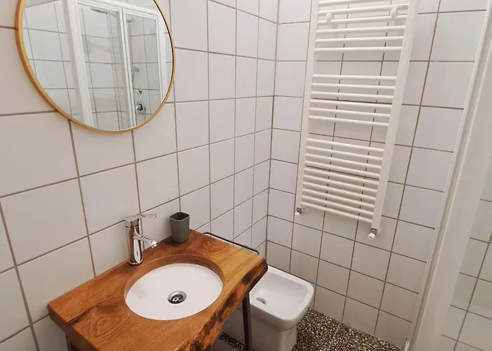 Daclaudia,it A Piedi 5 Min Dalla Stazione, 10 Min Dal Centro